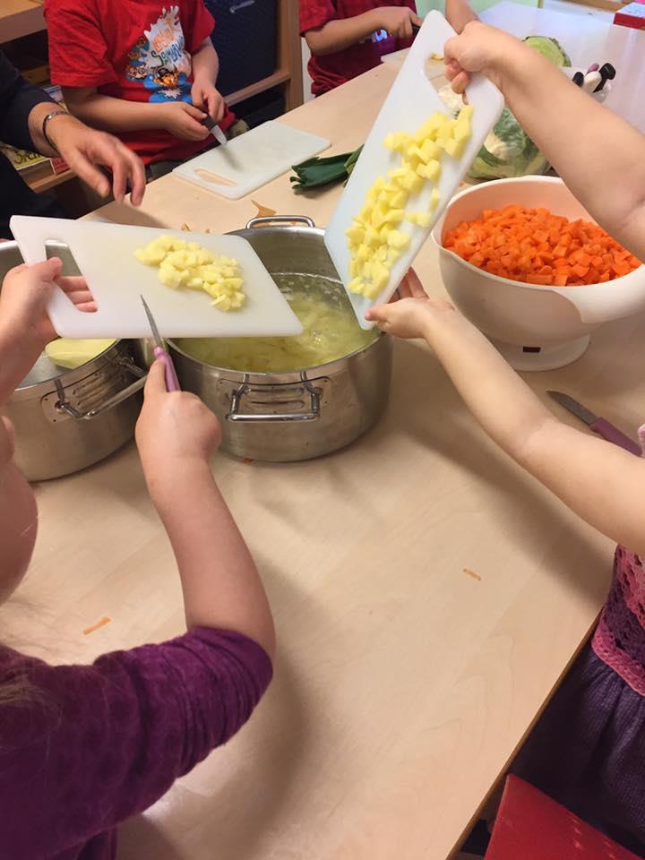 barn lager mat - Klikk for stort bilde